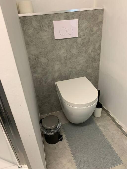 Villa Kunterbunt, W-Lan, Office Leverkusen Eksteriør bilde